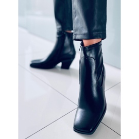 PA1 Arya Blackin korkokengät musta 1