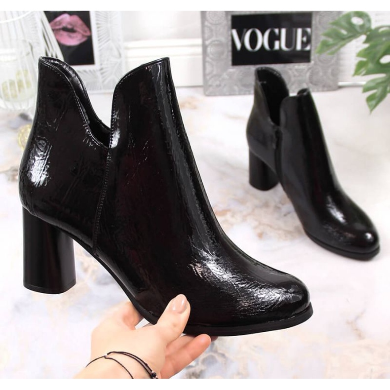 Saappaat lakatut pylväseristetty Jezzi W JEZ385A musta 1