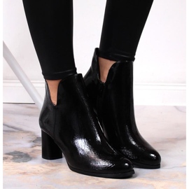 Saappaat lakatut pylväseristetty Jezzi W JEZ385A musta 2