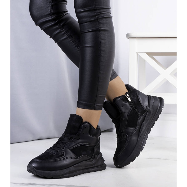 BM Malvernin mustat eristetyt tennarit 1