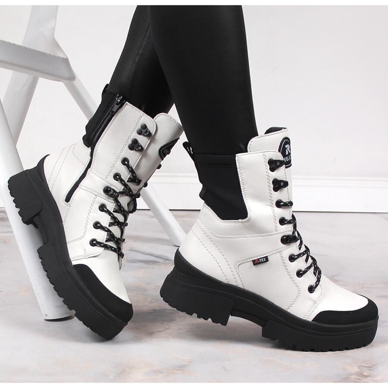 Naisten valkoiset vedenpitävät nahkasaappaat Rieker Revolution W0374-80 valkoinen musta 1