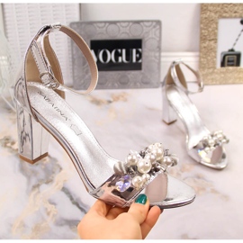 Naisten peilisandaalit hopeahelmillä Sabatina B185-2 1