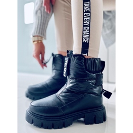 BM Joanie Blackin eristetyt lumisaappaat musta 2