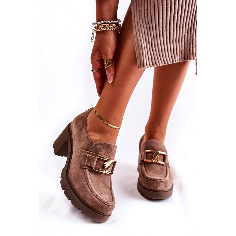 PL5 Tummanbeige Harmell tyylikkäät kengät pylväässä kultaisella koristeella 4