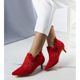 BM Punaiset pumput, joissa Gavri-päällinen punainen 1