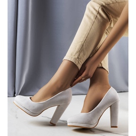 BM Fardin harmaat kantapääpumput 1