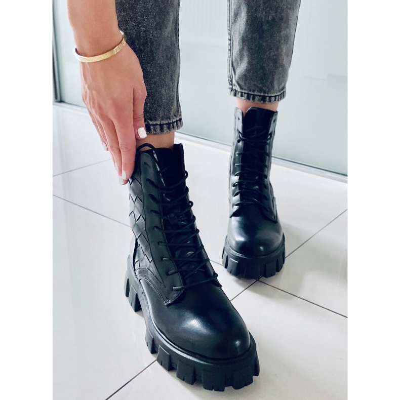 BM Alfre Black Lace-up Workers musta 2