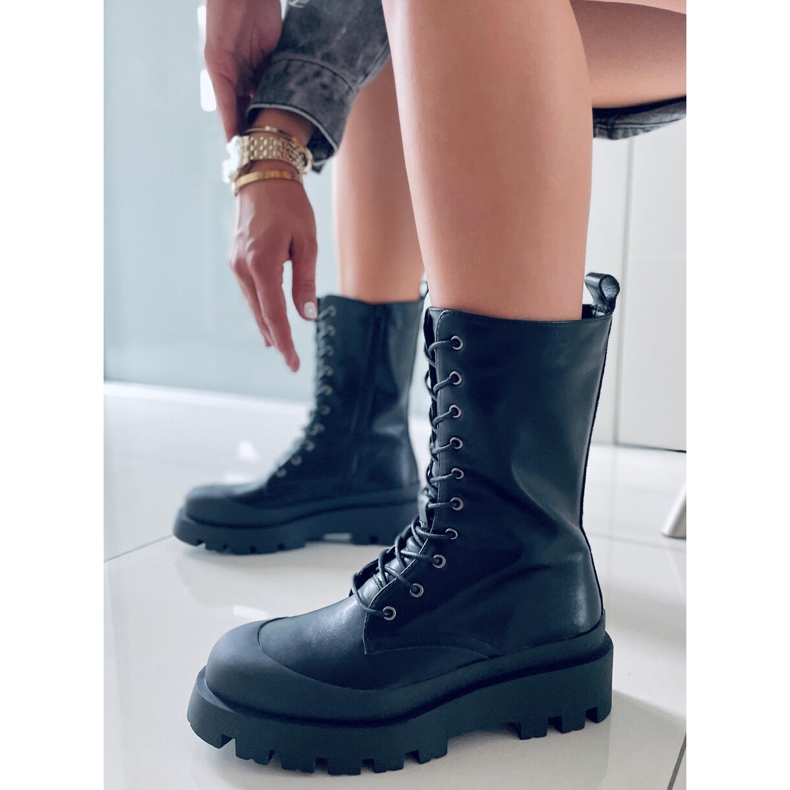 BM Knight Black nauhakengät musta 1