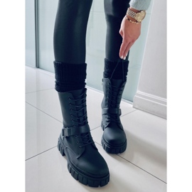 BM Kieran Black litteät nauhasaappaat musta 2