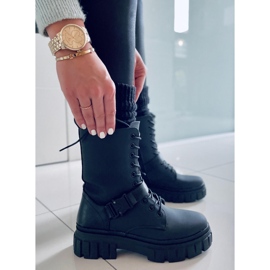 BM Kieran Black litteät nauhasaappaat musta 1