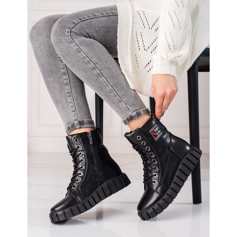 W. Potocki Naisten työntekijät Shelovet-alustalla musta 1