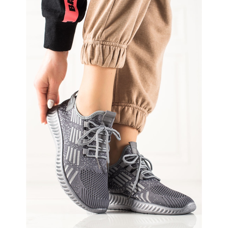 TRENDI Sidotut kevyet tennarit harmaa 2 TRENDI Sidotut kevyet tennarit harmaa 2