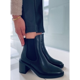 BM Klassiset Clea Black -korkokengät musta 1