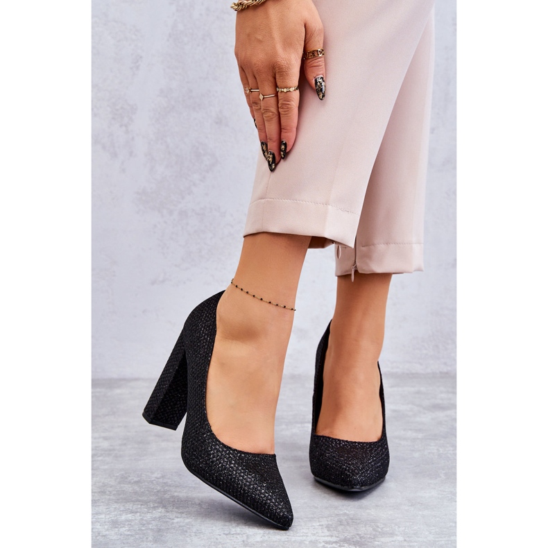 Kiiltävät Pumput kantapäässä Musta Elmira 1