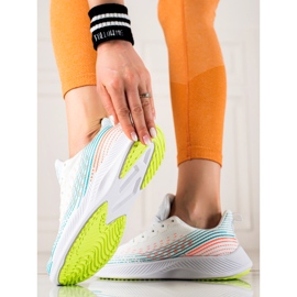 Mukavat DK urheilukengät valkoinen 1