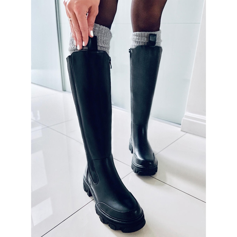 Roberts Blackin saappaat elastisilla päällisillä musta 2