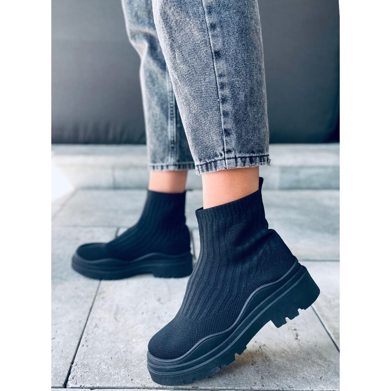 PA1 Silva BLACK + BLACK nilkkasukkakengät musta 1