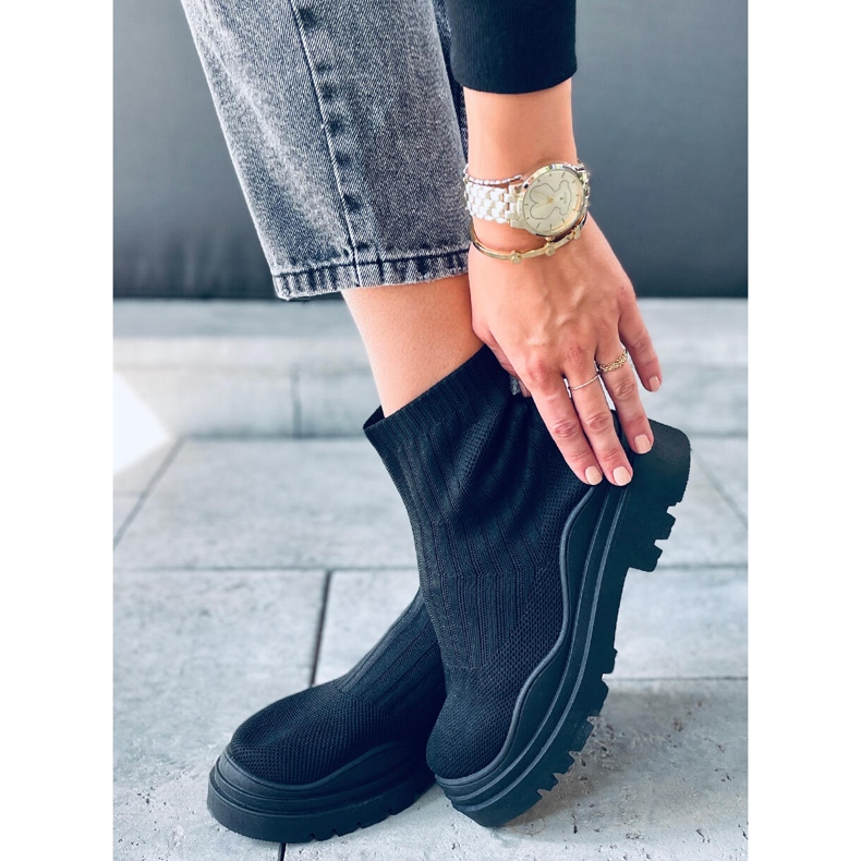 PA1 Silva BLACK + BLACK nilkkasukkakengät musta 2