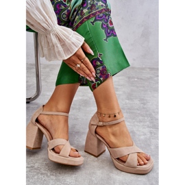 Lewski Shoes Naisten mokkanahkaiset sandaalit ja korkokengät Vasemmat kengät 3221 beige ruskea 1