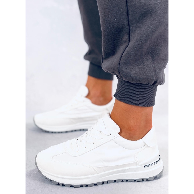 BM Barks White naisten tennarit valkoinen 1