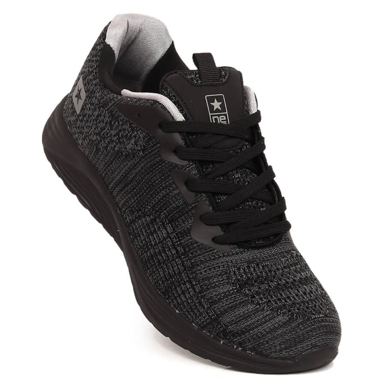 News Mukavat mustat juoksukengät UUTISET 1