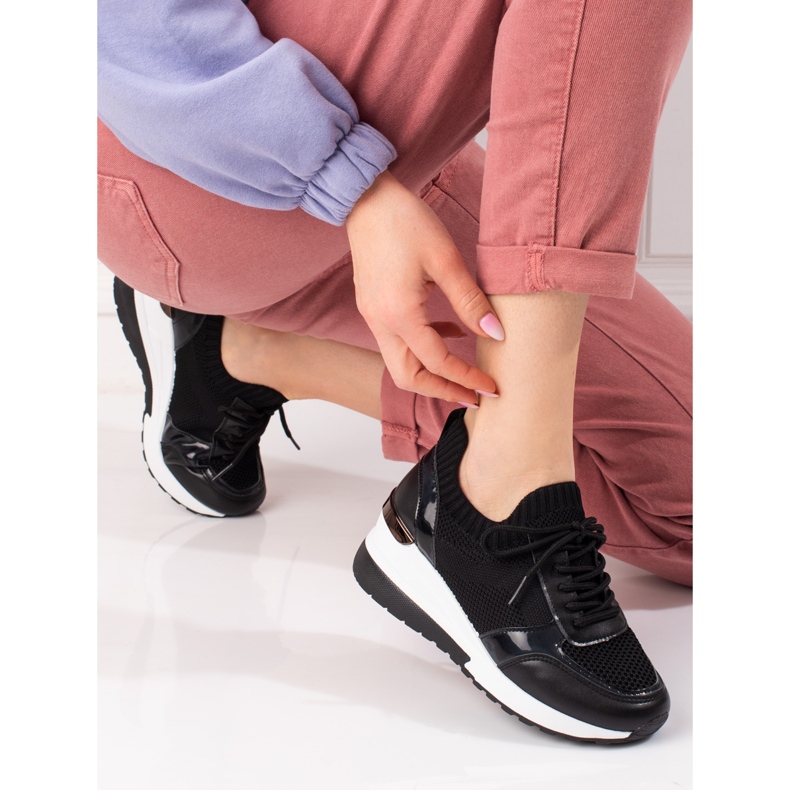 Naisten tennarit, joissa joustava päällinen musta 1