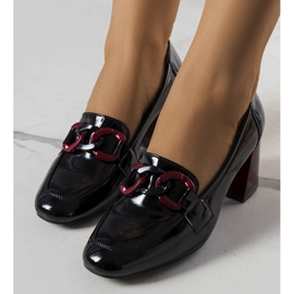 BM Teresa mustaksi lakatut pumput 1