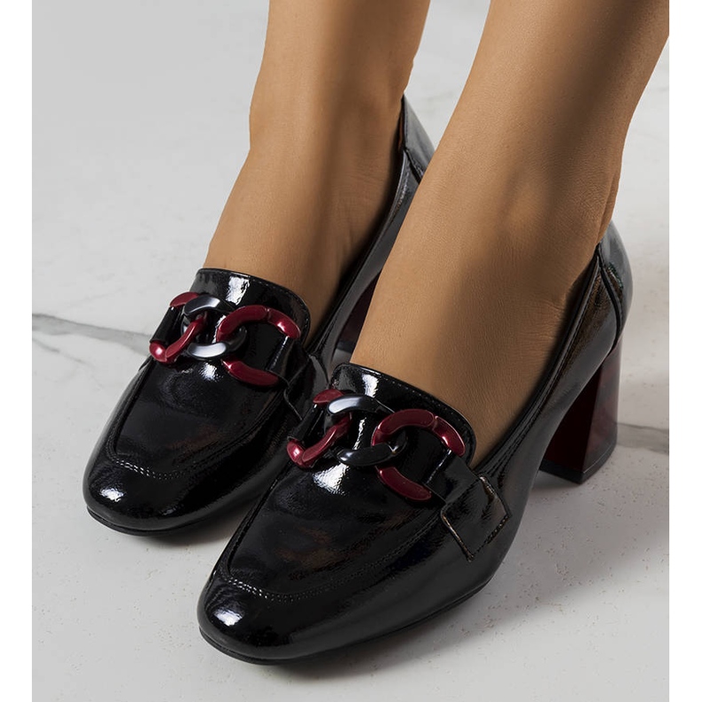 BM Teresa mustaksi lakatut pumput 1