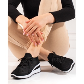 Naisten Shelovet-sukka urheilukengät musta 1