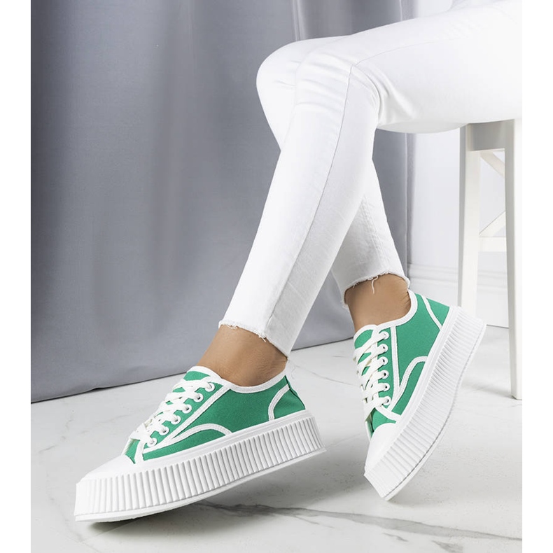 BM Vihreät tennarit Delores-alustalla 1