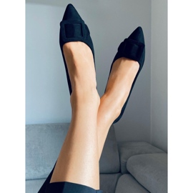 Pumput Fiona Black -stilettokengällä musta 1