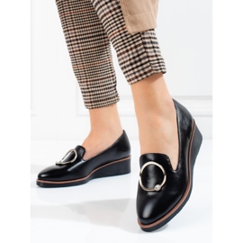 W. Potocki Naisten mustat matalat kiilakengät Potockilta 1