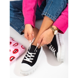 Naisten Shelovetin mustat alustalenkkarit 1