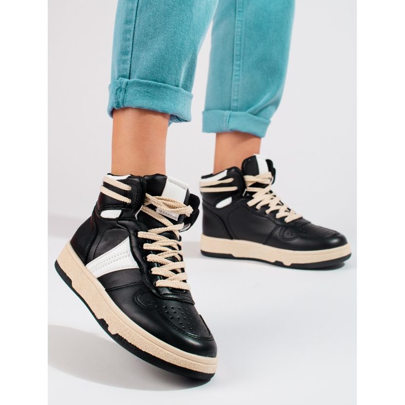 Naisten Shelovet korkeat mustat tennarit 1