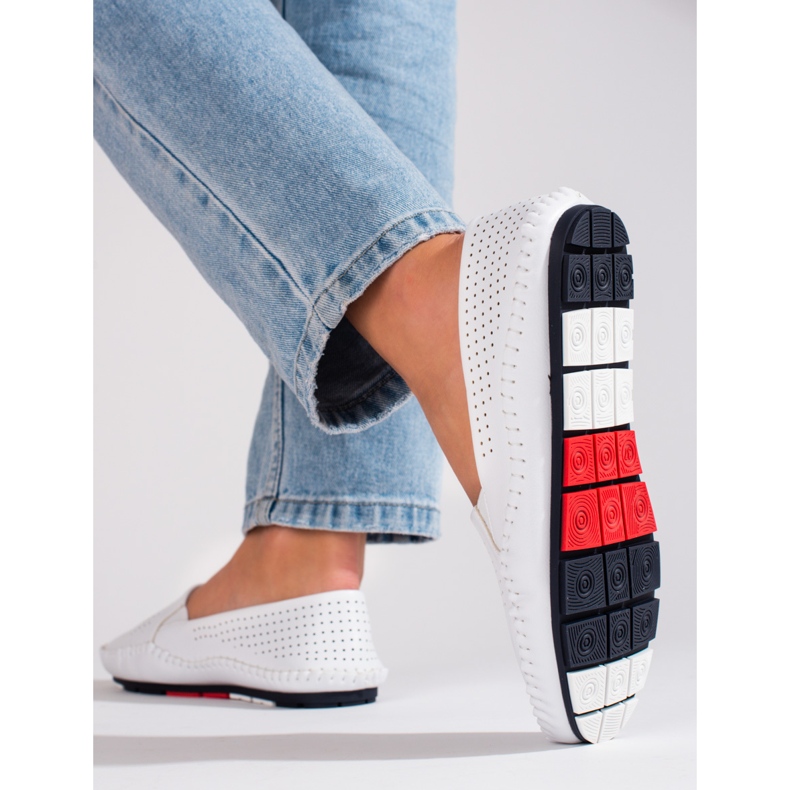 Naisten harjakattoiset lipastohousut, valkoiset Shelovet valkoinen 1