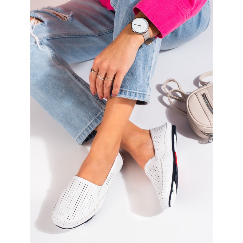 Naisten harjakattoiset lipastohousut, valkoiset Shelovet valkoinen 2