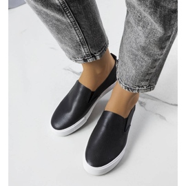 PA1 Shelia mustat ekologiset lenkkarit 1