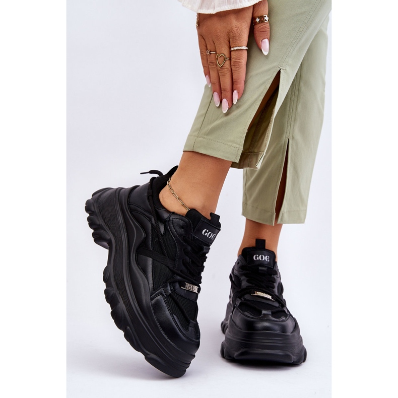 Urheilukengät massiivisella alustalla GOE LL2N4030 Musta 2