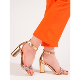 Shelovetin tyylikkäät kullanväriset sandaalit kultainen 1