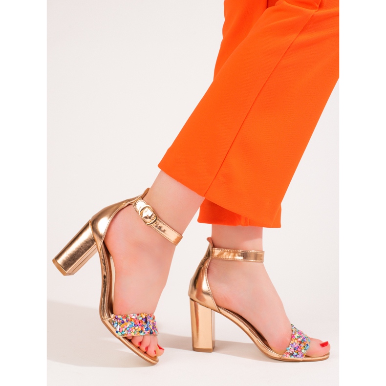 Shelovetin tyylikkäät kullanväriset sandaalit kultainen 1