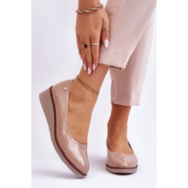 Vinceza Klassiset patenttikiilapumput beige Paola 1