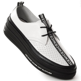 Naisten nahkakengät alustalla valkoinen Filippo DP3624/23 1