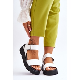 Vinceza Naisten nahkaiset sandaalit, valkoinen Katte 2