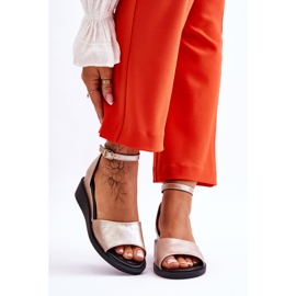 Vinceza Naisten klassiset nahkasandaalit Kultainen Truett 1