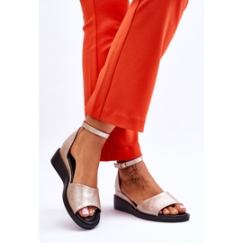 Vinceza Naisten klassiset nahkasandaalit Kultainen Truett 2