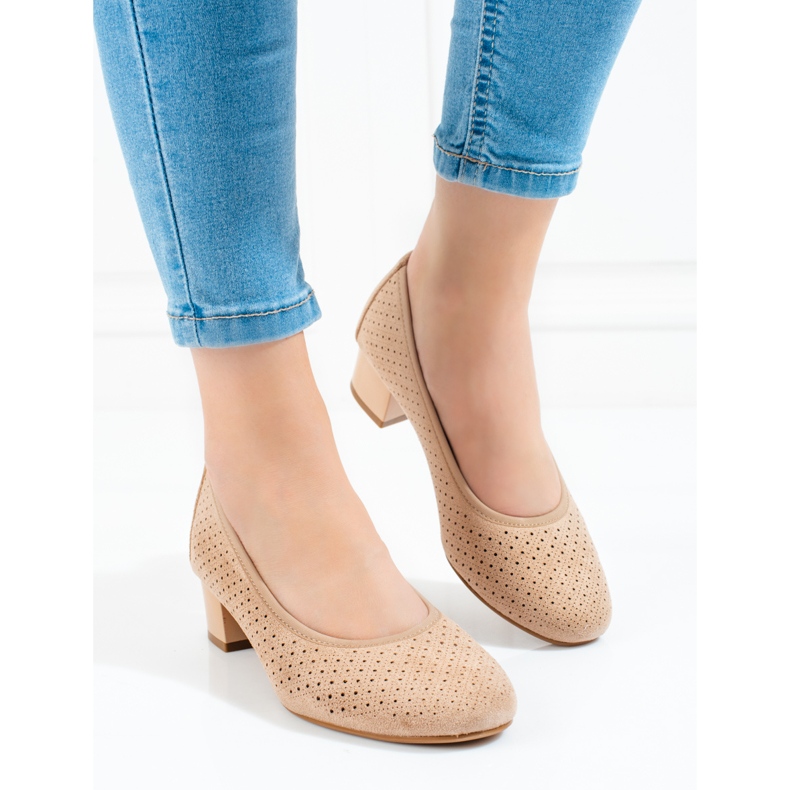 W. Potocki Naisten beigenväriset harjakattoiset pumput Potockilta 1