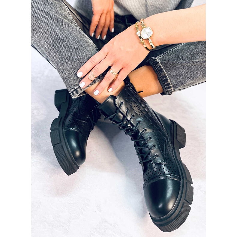 BM Wyman Mustat harjakattoiset nauhasaappaat 2