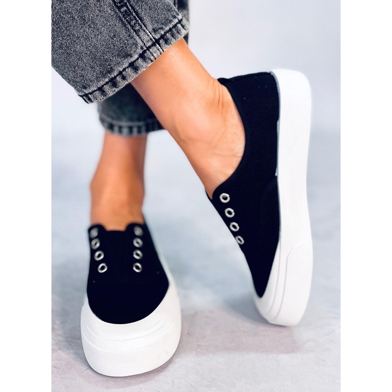 BM Naisten Kamio Black lenkkarit musta 1