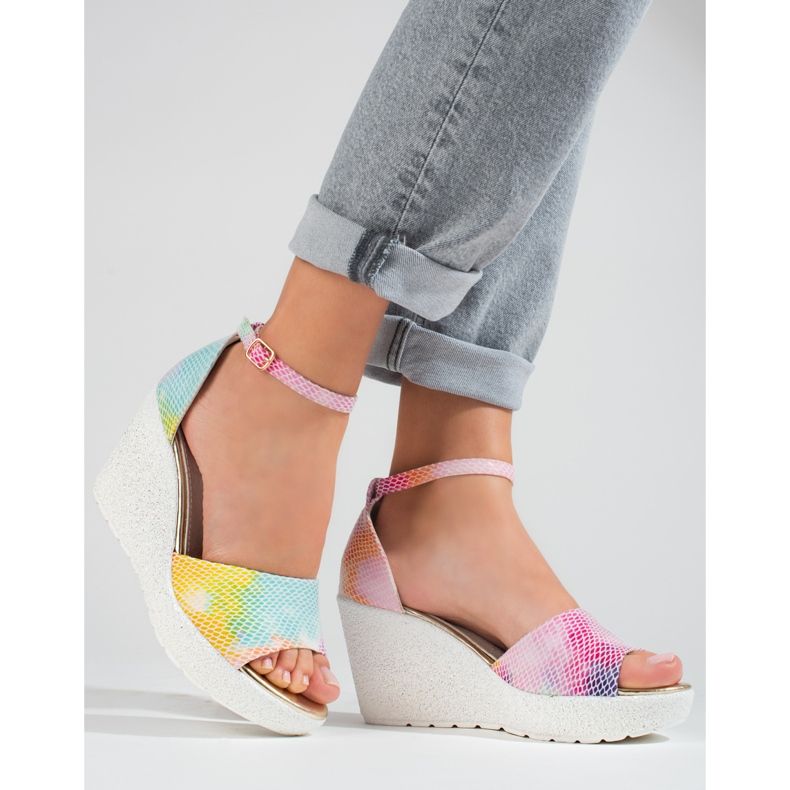 Shelovet naisten korkeakiilalliset sandaalit monivärinen 2