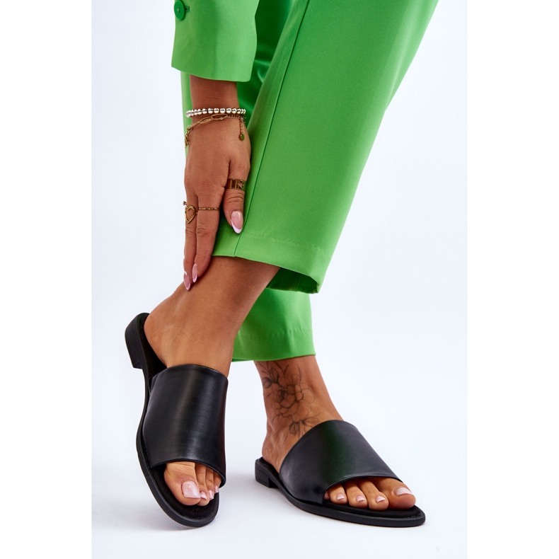 Naisten nahkaiset sileät tossut, musta Cerise 2